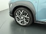 Hyundai Kona 1.6GDI HEV Hybride Premium Leder Trekhaak Krell®-Audio Adap.Cruise Stoel Verwarming/Ventilatie Camera Apple Carplay Android Auto Navi Ecc Pdc Keyless Elek.Stoelen Lmv Head-Up Display Lane Assist Blind-Spot Monitoring Origineel Nederlandse Auto 1e Eigenaar