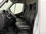 Renault Master 2.3DCi 135PK L3H2 Maxi | Leder | Navigatie | Camera | 3-Persoons | Airco | Cruise