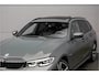 BMW 3-Serie Touring 320e M-Sport Dravitgrau Pano Leder Trekhaak 19"