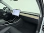 Tesla Model 3 RWD SR+ 325PK Lmv 18" AutoPilot FSD Leder Panoramadak Adaptive-Cruise Camera's Elektr.-Stuur+Stoelen+Spiegels+Geheugen+Easy-Entry+Verwarmde stoelen Park assistent Pdc WIFI Lane-Assist Speed-Assist Navi LED Comfortstoelen ACC DAB Voorverwarmen interieur via App Keyless One-Pedal-Drive SOH 86% Origineel Nederlandse auto tot 11kw laden thuis! 1.584kg licht!