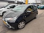 Toyota Aygo 1.0 VVT-i x-play | 69pk | Camera | Dealer Onderhouden | Cruise Control | Airco | Bluetooth |