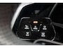 Volkswagen Golf 1.5 eTSI R-Line Edition | PANORAMADAK | IQ LIGHT | ACC | HEAD UP | HARMAN & KARDON