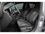 Volkswagen Golf 1.5 eTSI R-Line Edition | PANORAMADAK | IQ LIGHT | ACC | HEAD UP | HARMAN & KARDON