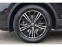 Volkswagen Tiguan 1.4 TSI eHybrid Active PL €653 p/m* | SOH 88,27% | 245PK / 180kW DSG, Wegklapbare trekhaak, achteruitrijcamera (rear view), elektrische achterklep (easy open en close), 18" 'Nizza' LMV, LED Matrix (IQ.Lights), alarm klasse III, keyless start & entry, rondomzicht camera (area view), privacy glas, digital cockpit pro, draadloos telefoon laden, draadloos Apple Carplay / Android Auto, dynamische richtingaanwijzers, elektrisch verstel-, verwarm- en inklapbare buitenspiegels (spiegel pakket), voorstoelen verwarmbaar, lederen verwarmbaar multifunctioneel stuurwiel, adaptieve cruise control (acc) met stop & go