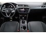 Volkswagen Tiguan 1.4 TSI eHybrid Active 245PK / 180kW DSG, Wegklapbare trekhaak, achteruitrijcamera (rear view), elektrische achterklep (easy open en close), 18" 'Nizza' LMV, LED Matrix (IQ.Lights), alarm klasse III, keyless start & entry, rondomzicht camera (area view), privacy glas, digital cockpit pro, draadloos telefoon laden, draadloos Apple Carplay / Android Auto, dynamische richtingaanwijzers, elektrisch verstel-, verwarm- en inklapbare buitenspiegels (spiegel pakket), voorstoelen verwarmbaar, lederen verwarmbaar multifunctioneel stuurwiel, adaptieve cruise control (acc) met stop & go