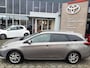Toyota Auris 1.8 Hybrid Lease Pro TREKHAAK NAVI LM-VELGEN CRUISE BLUETOOTH