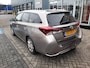 Toyota Auris 1.8 Hybrid Lease Pro TREKHAAK NAVI LM-VELGEN CRUISE BLUETOOTH