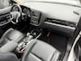 Mitsubishi Outlander 2.0 PHEV Prestige | Leer | Schuifdak | Navi | Autom. Airco | Cruise Control | Stoel + Stuur verwarming | Trekhaak | Privacy Glass | PDC | 360 Camera | Nieuwe APK!