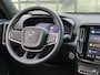 Volvo XC40 2.0 B4 Plus Dark Mild hybrid, Automaat, Driver assist, BLIS, Trekhaak semi elektrisch inklapbaar, Stoel- en stuurverwarming, Parkeercamera, Park assist voor- en achter, verwarmde voorruit