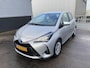Toyota Yaris 1.5 Hybrid Active Automaat Nieuw geleverd 1e eigenaar, Achteruitrij camera, cruise control, centr. deurvergrendeling, NL-auto, boekjes compleet!