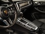 Porsche Macan 3.6 Turbo | Full! | SportDesign | Pano-dak | Carbon | Stoelventilatie | CarPlay | Bose | Orig. NL