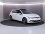 Volkswagen Golf 1.5 eTSI Style 50pk DSG| Pano-dak| Camera| 17'LM-velgen| Voorstoelen verwarmd en massage