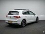 Volkswagen Golf 1.5 eTSI Style 50pk DSG| Pano-dak| Camera| 17'LM-velgen| Voorstoelen verwarmd en massage