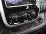 Renault Trafic 1.6 T29 L2H1 DC Luxe Energy 146pk | Trekhaak | Achteruitrijcamera | Bluetooth | 17' Lichtmetalen Velgen | Cruise Control | Airco | Achterdeuren met Ruiten |
