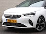Opel Corsa 100pk Elegance | Panoramadak | Camera en parkeersensoren rondom | Stuur en stoelverwarming | Apple en Android