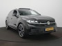 Volkswagen Touareg 3.0 TSi eHybrid 4MOTION R 462Pk | Luchtvering | HUD | Panodak | 360 Camera