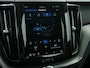 Volvo XC60 2.0 T8 RECHARGE 455PK AWD ULTIMATE DARK | Luchtvering | Trekhaak | Visual Park Assist