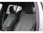 Volvo XC40 B4 Plus Dark | Verwarmbare Voorstoelen en Stuurwiel | Semi-Elektrische Trekhaak | Verwarmbare Voorruit | Premium Audio by Harman Kardon | Adaptieve Cruise Control | Park Assist