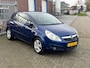Opel Corsa 1.4-16V Enjoy 90PK! NL AUTO NAP! Airco l MTF-stuur l PDC l AUX l LMV! NIEUWE APK!