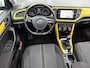 Volkswagen T-Roc 1.5 Sport 150pk | Schuif-/Kanteldak | Navigatie | Airco | Adaptieve Cruise Control | LED | 17" Lichtmetalen Velgen | LED Koplampen |