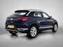 Volkswagen T-Roc 1.5 Sport 150pk | Schuif-/Kanteldak | Navigatie | Airco | Adaptieve Cruise Control | LED | 17" Lichtmetalen Velgen | LED Koplampen |