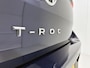 Volkswagen T-Roc 1.5 Sport 150pk | Schuif-/Kanteldak | Navigatie | Airco | Adaptieve Cruise Control | LED | 17" Lichtmetalen Velgen | LED Koplampen |
