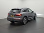Audi Q5 50 TFSI e S edition 299PK S-tronic PHEV | 2x S-line | Zwart optiek | Clima | Zwenkbare trekhaak | Adaptieve cruise | Rood sticksel |
