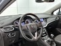 Opel Astra 1.4 Innovation 150pk | 1ste Eigenaar | Trekhaak | Navigatie via Apple Carplay/Android Auto | Climate Control | Cruise Control | Parkeersensoren Voor + Achter | DAB Ontvanger | 17" Lichtmetalen Velgen |