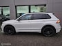 Volkswagen Tiguan 1.4 TSI eHybrid R-Line Panorama/Leder/HUD/Black style