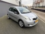 Toyota Yaris 1.3 VVTi *AIRCO*APK*NAP*ZUINGE AUTO
