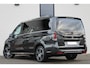 Mercedes-Benz V-klasse 300d / Exclusive / DC / 4-Matic / Panorama / Elec Stoelen / 360 Cam / Burmester / Vol Opties / NIEUWSTAAT