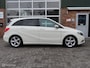 Mercedes-Benz B-klasse 180 Sport Ambition|Wegklapbare trekhaak|Stoelverwarming|Parkeersensoren.