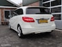 Mercedes-Benz B-klasse 180 Sport Ambition|Wegklapbare trekhaak|Stoelverwarming|Parkeersensoren.