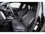 Audi A3 Sportback 45 TFSI e Competition Hybride | Vol opties | S-line | Panoramadak | B&O | Matrix | Sfeer | 19 inch |