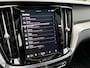 Volvo V60 T6 Plug-in hybrid AWD Plus Dark | Panoramadak | Harman/Kardon | Trekhaak |