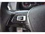 Volkswagen Up! 1.0 MPI 60PK | DEALER ONDERHOUDEN | CRUISE CONTROL | APP. CONNECT | 17 INCH | MULTIFUNCTIONEEL + LEDER STUURWIEL | DASHCAM | AIRCO | GETINT GLAS