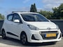 Hyundai i10 1.0i Comfort | Schuifdak-Vouwdak| Navigatiesysteem & Apple Carplay-Android Auto | Lichtmetalen velgen | Parkeersensoren | Lage kmstand | Volledig dealer onderhouden |