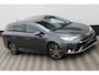 Toyota Avensis Touring Sports 1.8 VVT-i Navi Cruise Trekhaak !!