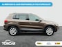 Volkswagen Tiguan 2.0 TSI Track&Field 4Motion Lage Km-stand! | Skyroof | Lederen bekleding | A-camera | Climate control |