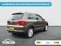 Volkswagen Tiguan 2.0 TSI Track&Field 4Motion Lage Km-stand! | Skyroof | Lederen bekleding | A-camera | Climate control |