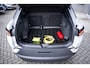 Volkswagen ID.4 Pro Limited Edition Plus Inclusief €2000,- inruilvoordeel | 'App-Connect' draadloze smartphone integratie | Achterbank in ongelijke delen neerklapbaar incl. middenarmsteun en doorlaadmogelijkheid | Achterklep, elektrisch , incl. Easy Open & Close