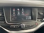 Opel Astra Sports Tourer 1.2 Business Elegance Airco - Cruise control - Parkeersensoren voor en achter - Achteruitrijcamera - Navigatie - Bluetooth - Keyless start and entry - Start/stop systeem - Stuur leder - Stuur multifunctioneel