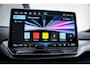 Volkswagen ID.4 Pro Limited Edition Inclusief €2000,- inruilvoordeel | 'App-Connect' draadloze smartphone integratie | Achterbank in ongelijke delen neerklapbaar incl. middenarmsteun en doorlaadmogelijkheid | Afstandscontrolesysteem (Front Assist), met voetgangers- en fietsersherkenning