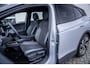 Volkswagen ID.4 Pro Limited Edition Inclusief €2000,- inruilvoordeel | 'App-Connect' draadloze smartphone integratie | Achterbank in ongelijke delen neerklapbaar incl. middenarmsteun en doorlaadmogelijkheid | Afstandscontrolesysteem (Front Assist), met voetgangers- en fietsersherkenning