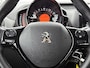 Peugeot 108 Allure 72pk | Navigatie via Apple Carplay / Android Auto | Achteruitrijcamera | Climate Control | Bluetooth | Automatisch dimlicht | Elektrische ramen | Centrale portiervergrendeling | Radio/MP3 speler met stuurbediening | All seasonbanden | Lage kilometerstand | 15" lichtmetalen velgen |