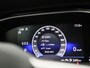 Volkswagen T-Roc 1.5 TSI R-Line 150 PK | Automaat | Stoelverwarming | Achteruitrijcamera | Digitale Cockpit | Trekhaak | Climatronic |