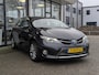Toyota Auris 1.8 Hybrid Executive | Dealer OH | JBL | Trekhaak | Half-leer | Cruise control | Keyless | Stoelverw. | PDC V+A | Camera | Navi