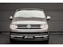 Volkswagen Transporter 2.0 TDI L2H1 150PK / APPLE CARPLAY / VERLAAGD / LEDEREN BEKLEDING / FULL BLACK / TREKAAK / SPOILER / CRUISE