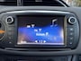 Toyota Yaris 1.5 Hybrid Lease Limited Bi-Tone | Navigatie | Apple CarPlay/Android auto | Climate control
