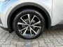 Toyota C-HR HYBRID 140 DYNAMIC NAVI APPLE/ANDROID BLIND-SPOT PARK-SENSOREN LED 18" LM-VELGEN NL-AUTO